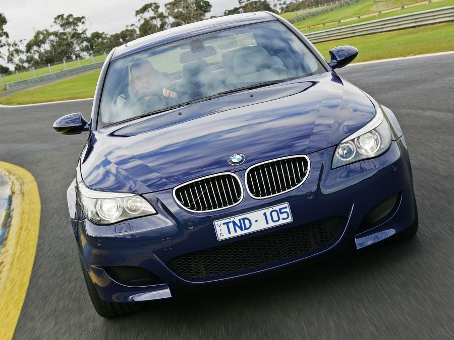  BMW M5 2005 года  (AU) (фото 2 из 12)